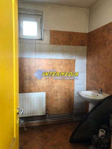 hala-betonata-cu-teren-si-utilitati-350-mp-in-alba-iulia-zona-centru-2